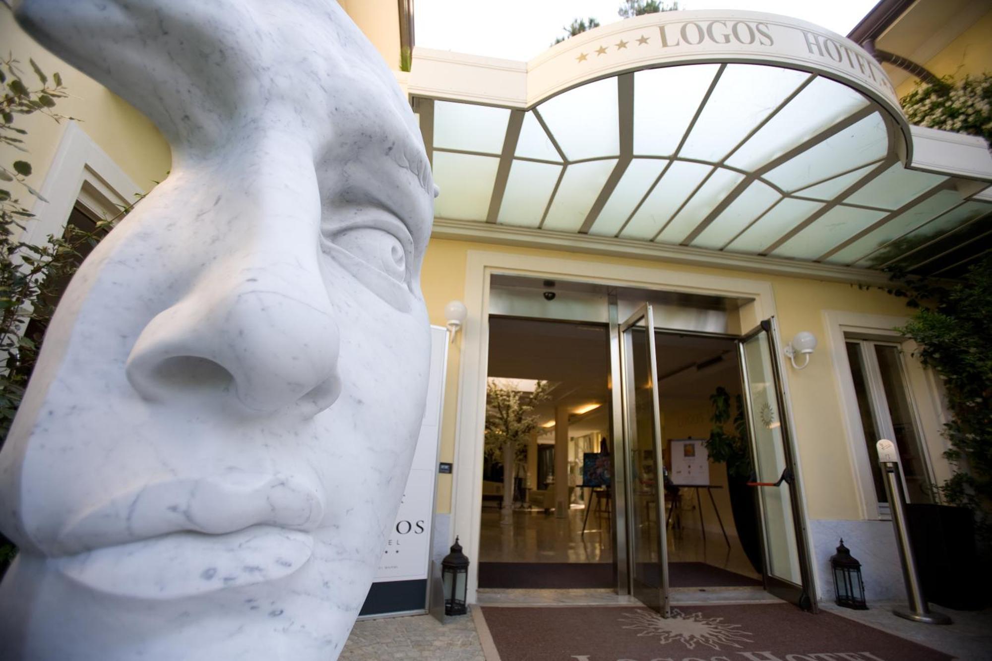 Ih Logos Dei Marmi