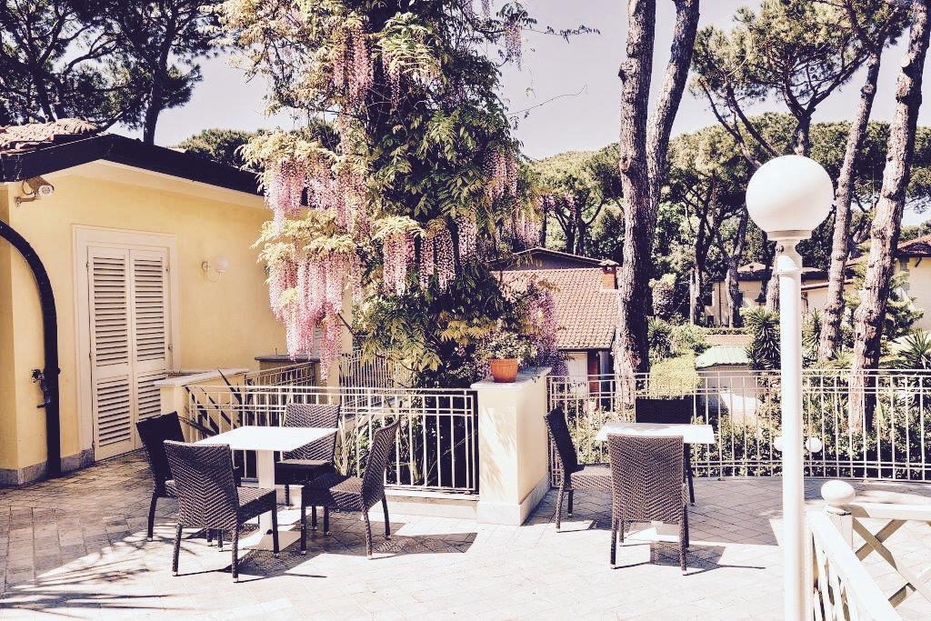 Hotel Ih Logos Dei Marmi 4*