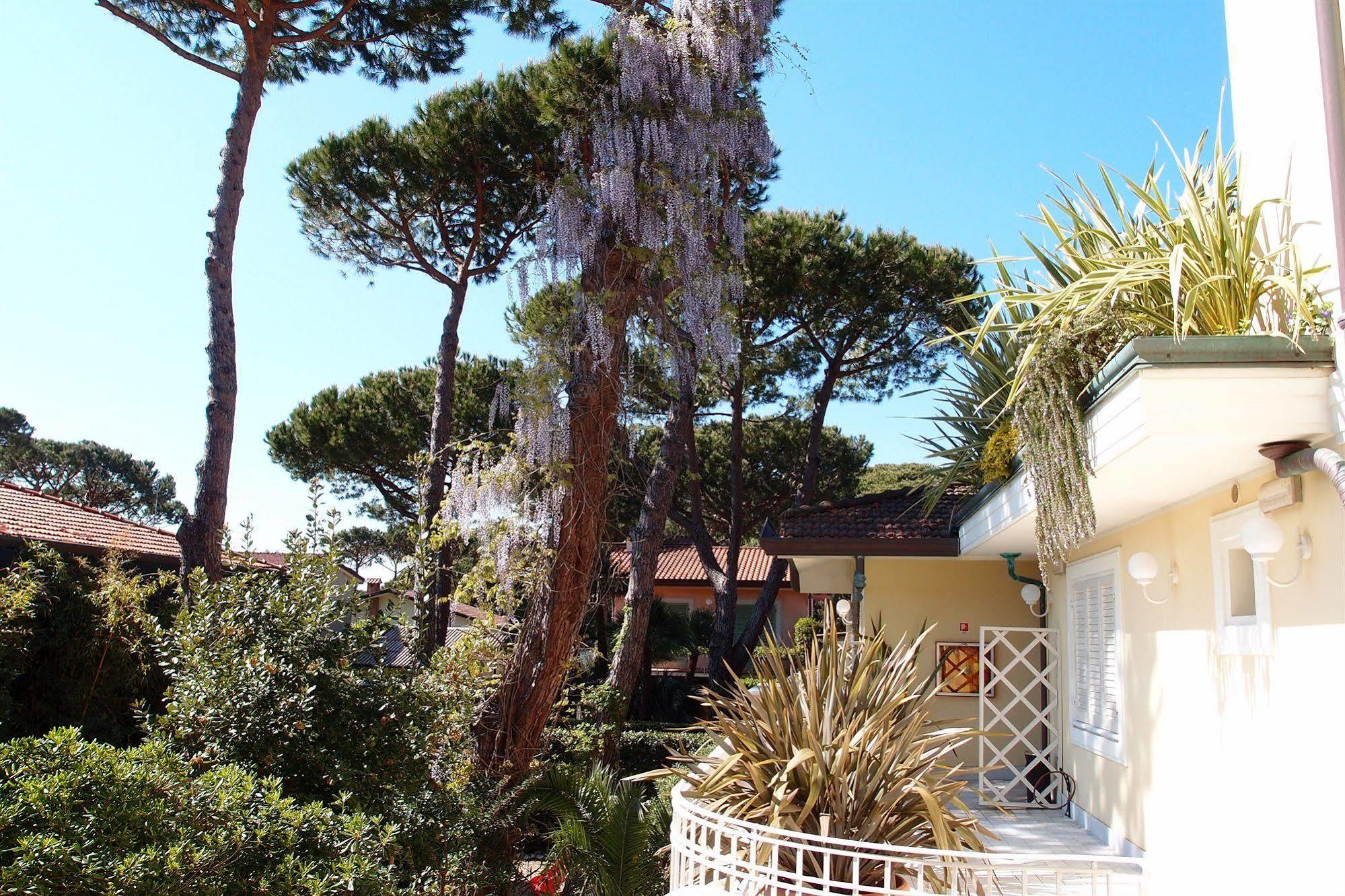 Ih Logos Dei Marmi 4*
